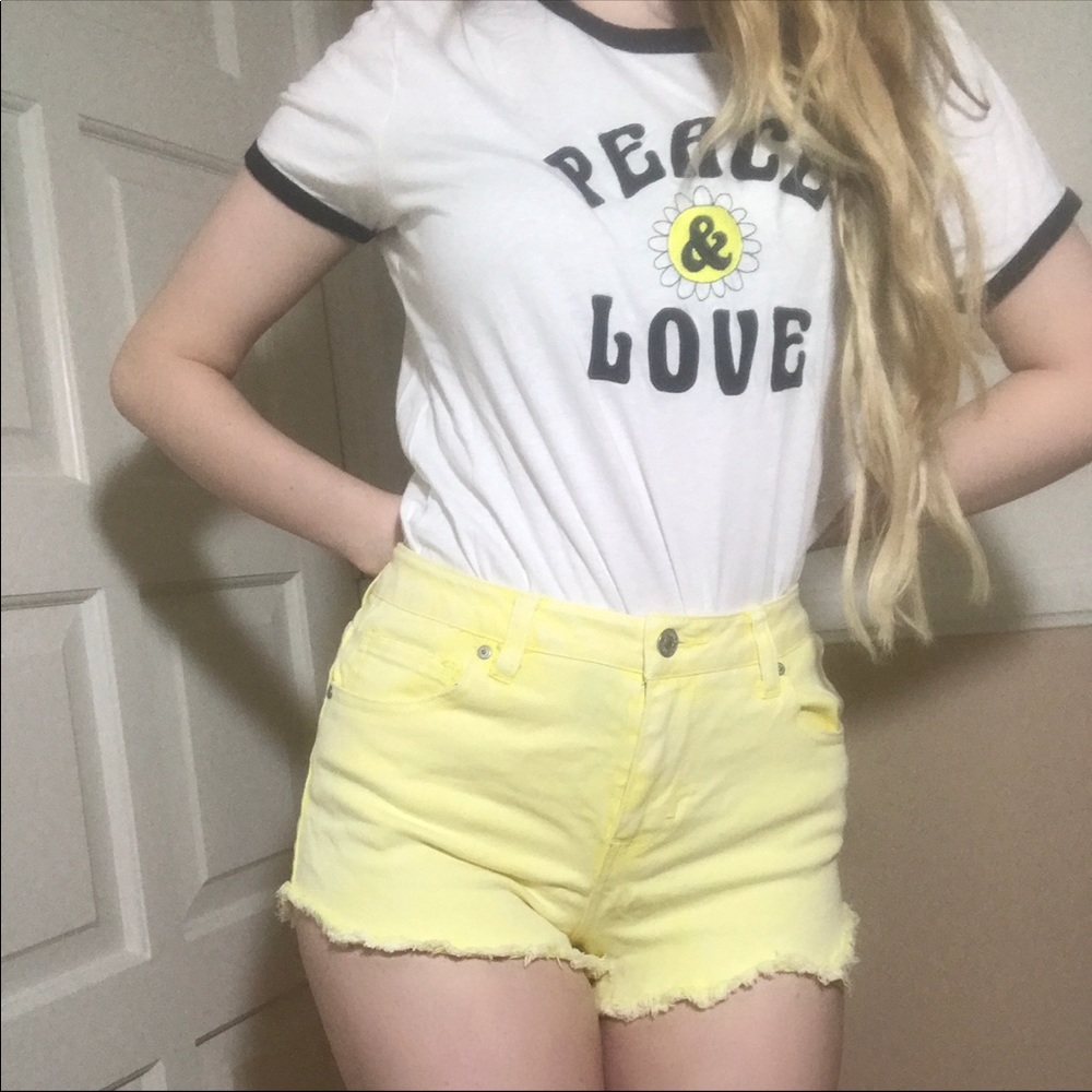 ☀️ YELLOW JEAN SHORTS ☀️
